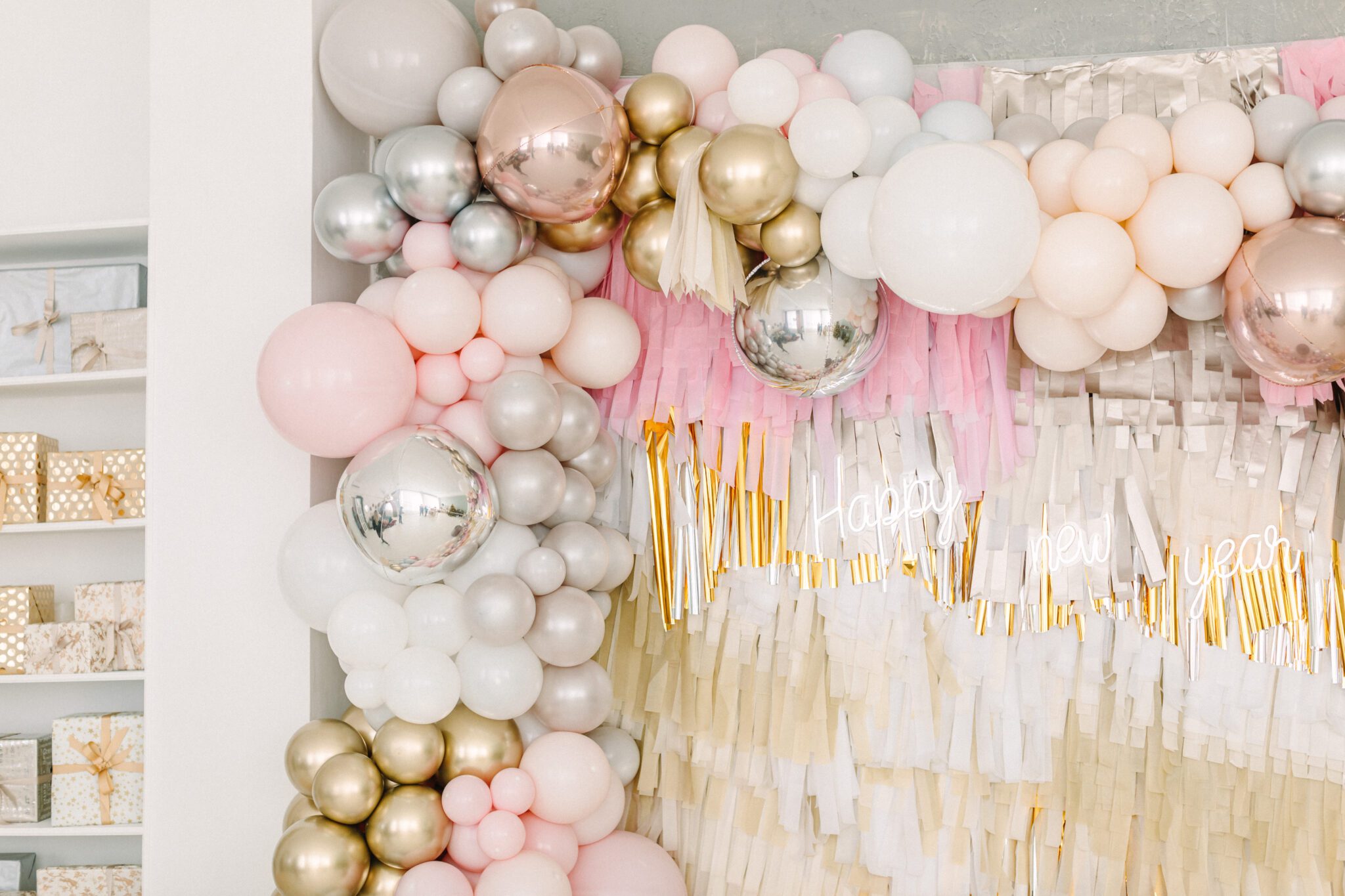 balloon garlands image